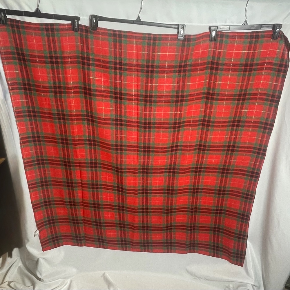 Vintage Red Green Plaid Tablecloth 52X Holiday Christmas Decor - Picture 2 of 4